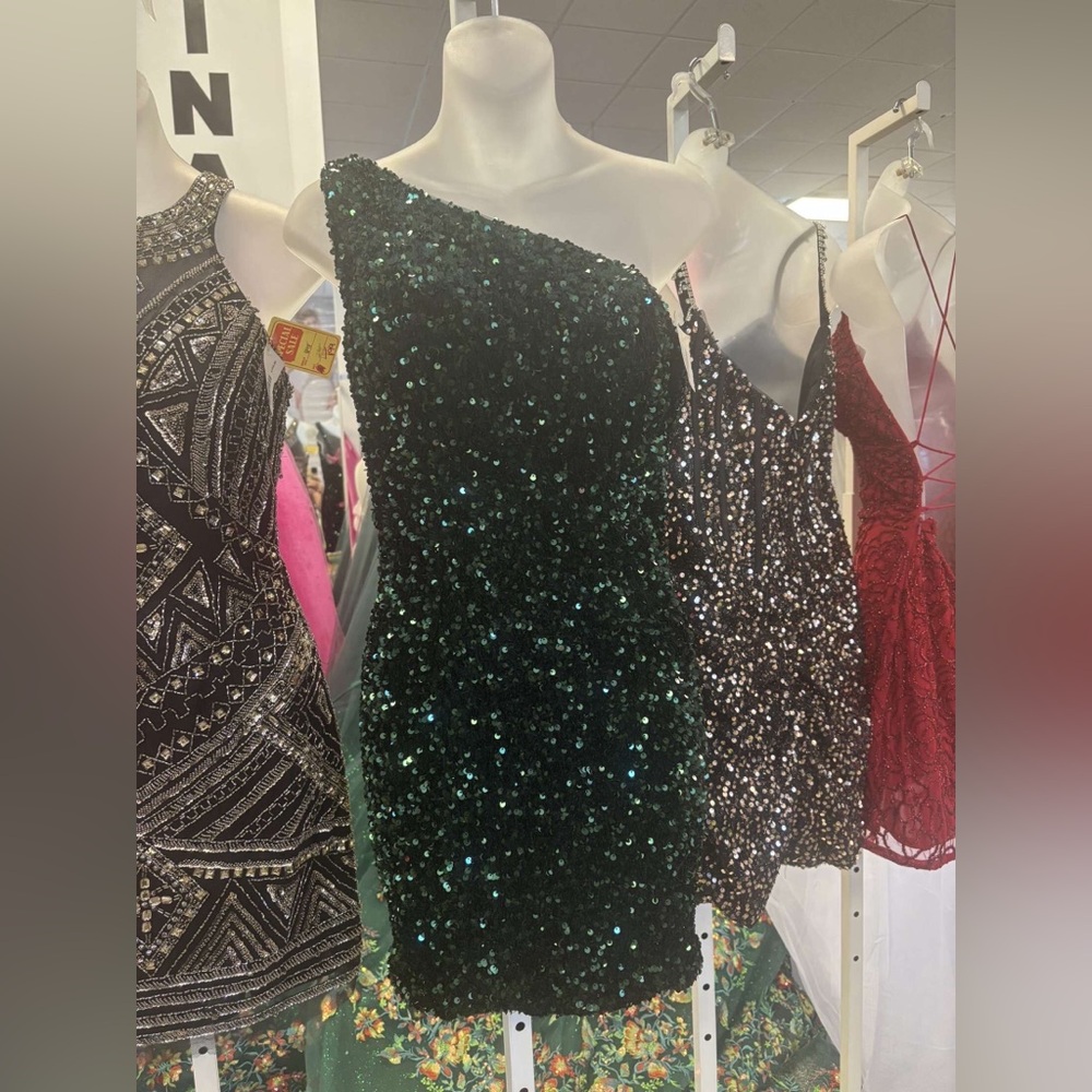 Sherri Hill 55116 emerald size 8